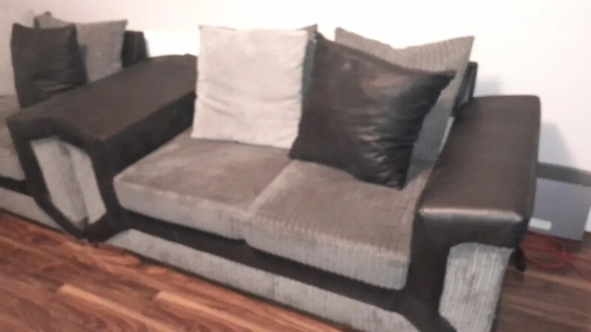 3 & 2 seater couches - Image 3