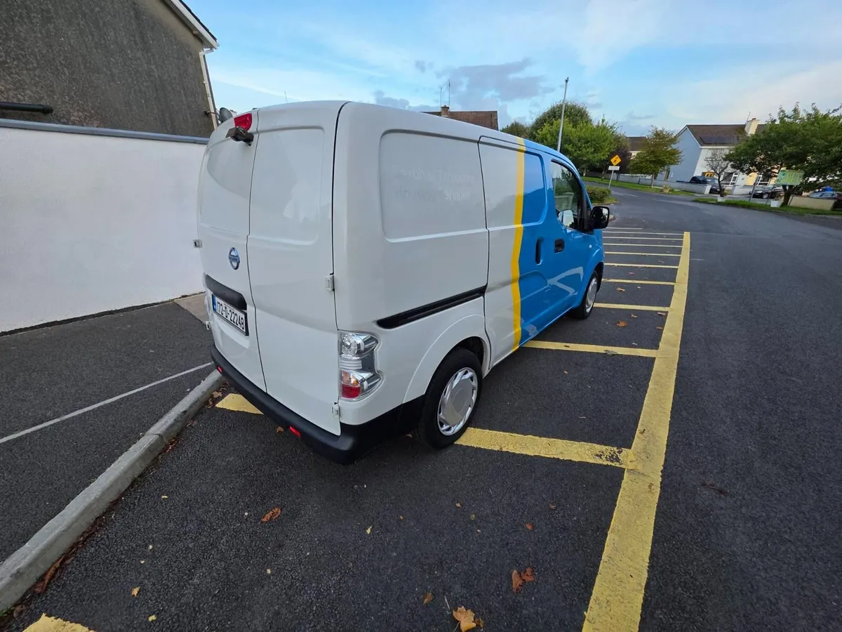 Nissan - NV200 2017  /  Low Mileage. - Image 4