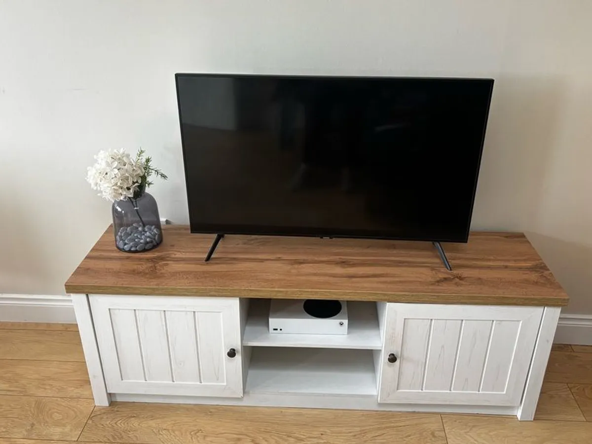 TV  Stand - Image 1