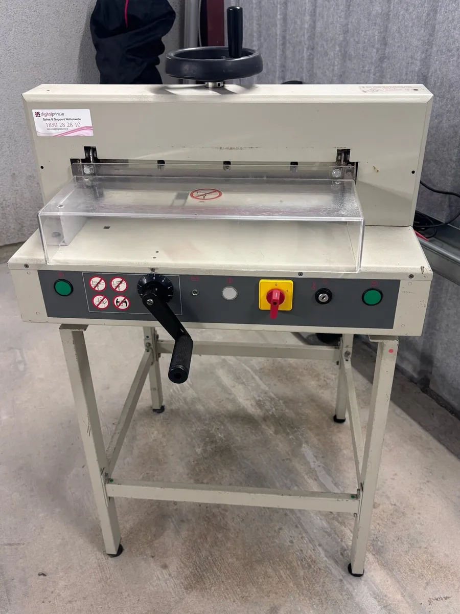 SRA3 electric guillotine - Image 1