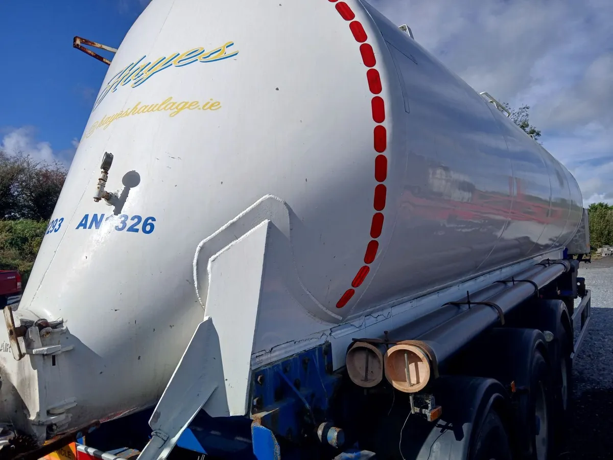Tanker - Image 1