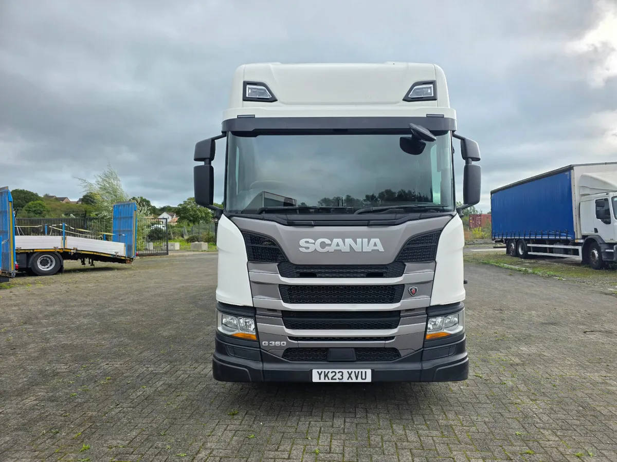 2023 Scania G360 sleeper cab, 6X2 26ft curtainside - Image 2