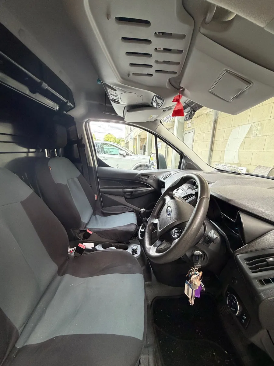 Ford Transit Connect LOW KMS & FRESH CVRT - Image 4