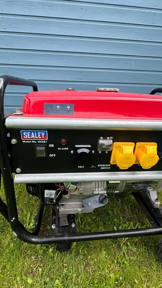 SEALEY Generator 5500W 13hp - Image 2