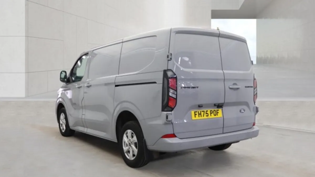 2026 FORD TRANSIT CUSTOM LIMITED - AUTOMATIC - Image 3