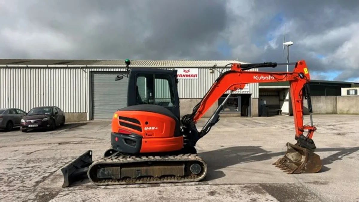 2015 Kubota U48-4 - Image 3