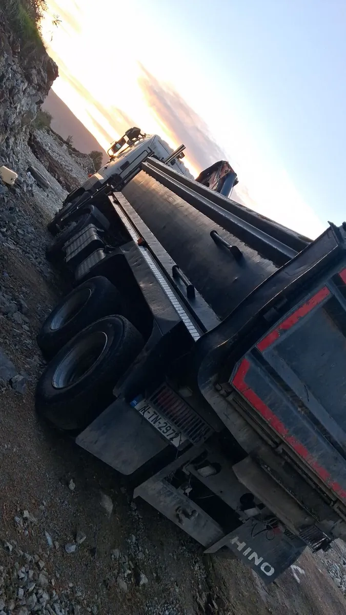 Hino Other 2011 - Image 2