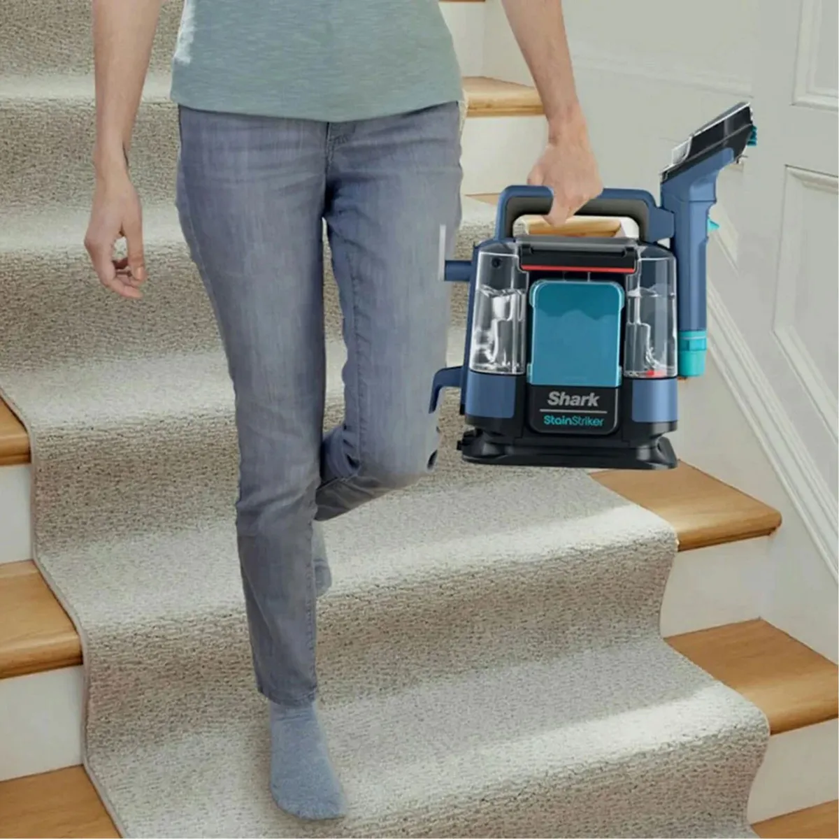 Shark StainStriker Wet & Dry Vacuum - Image 4