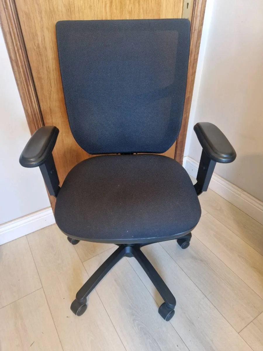 Office Chair - Image 1