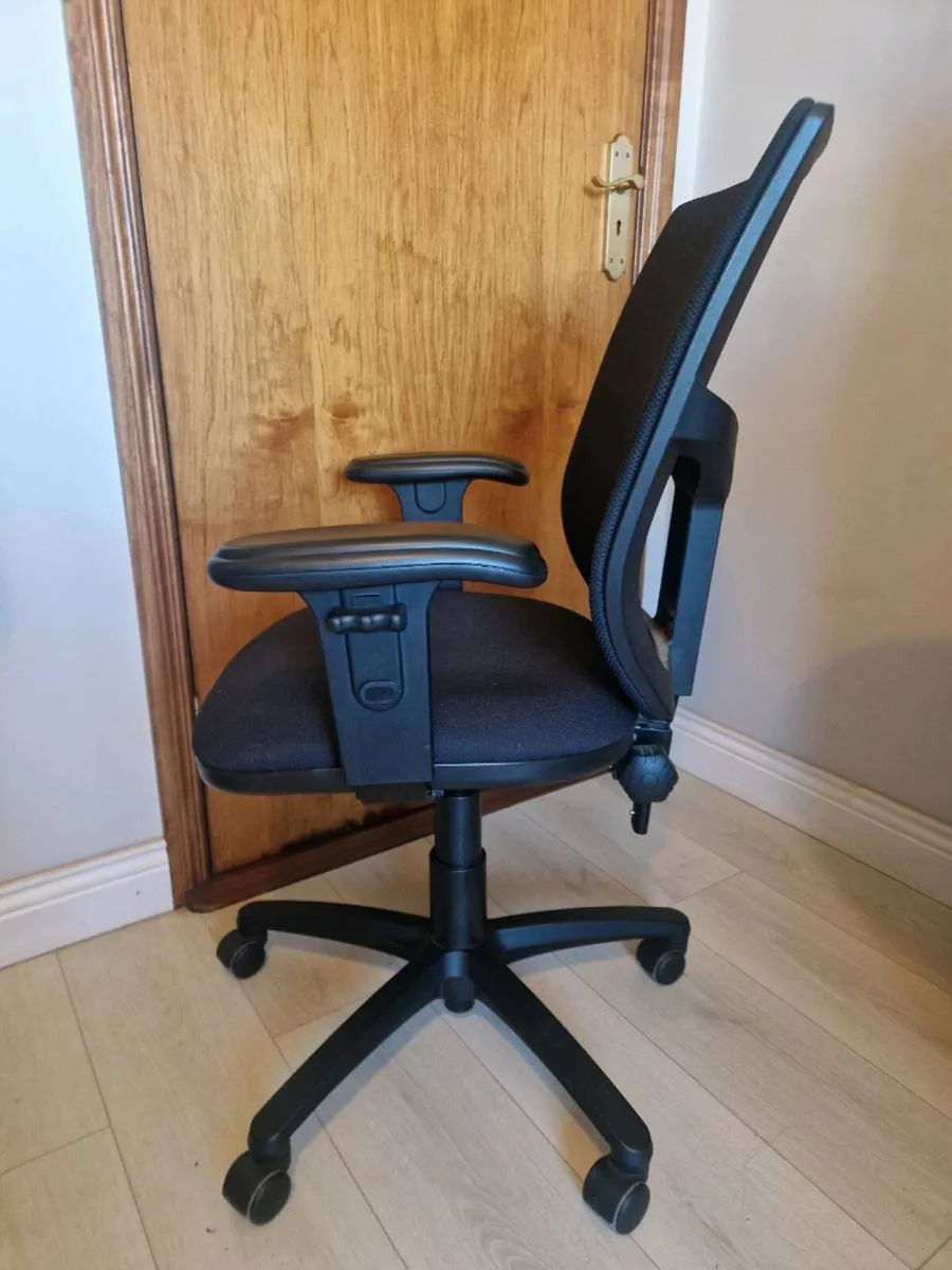 Office Chair - Image 2