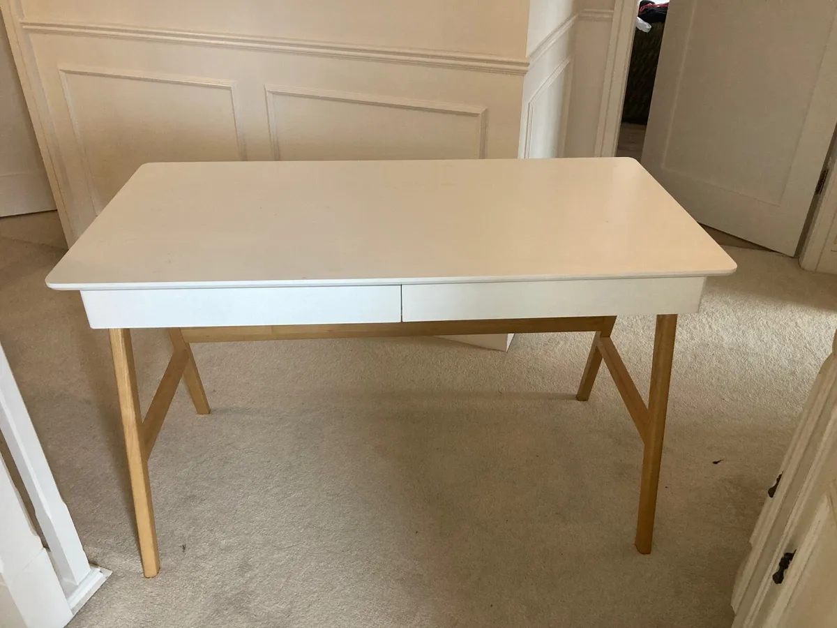 Kave Home Desk with drawers - Image 2