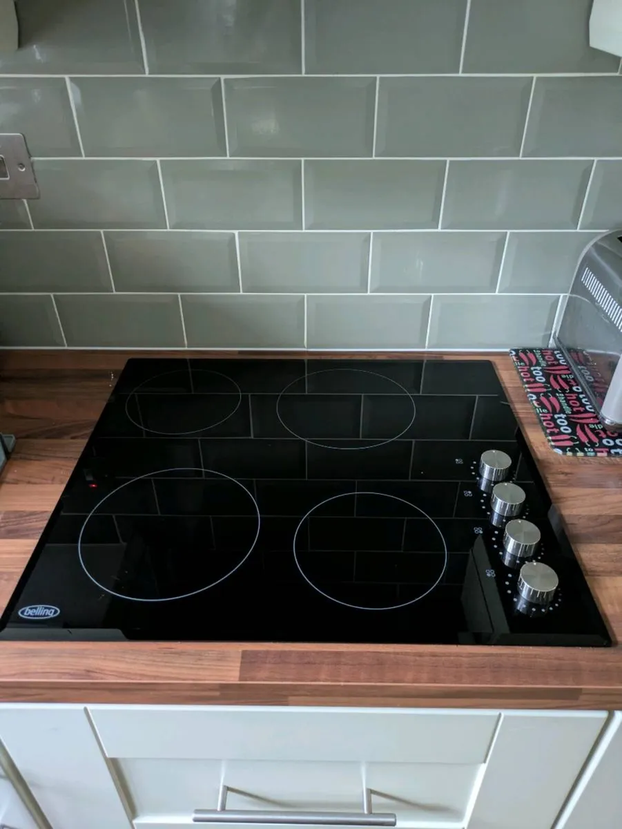 Ceramic hob - Image 1