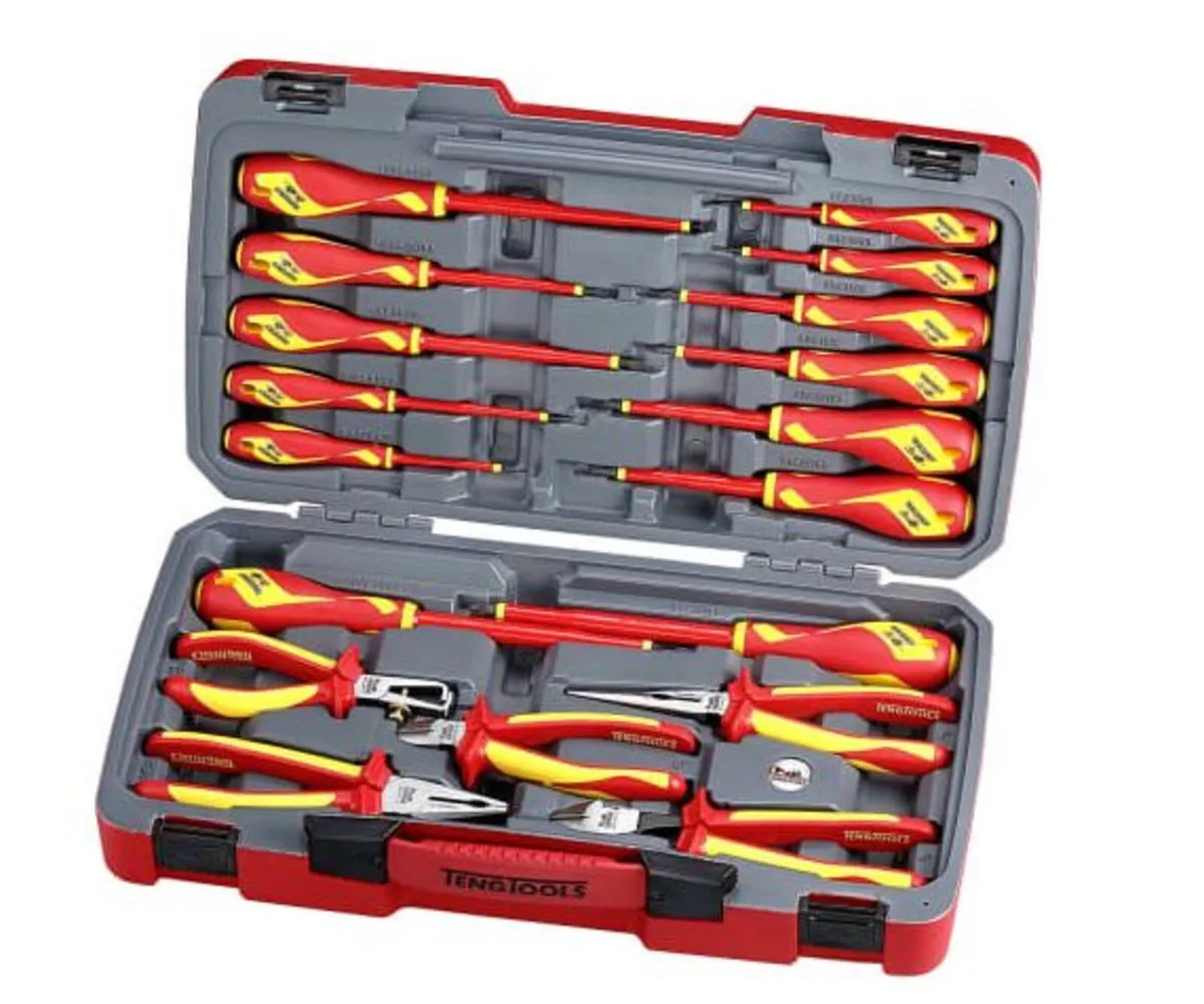 Teng Tools 18 Piece Automotive Tool Kit with Case
