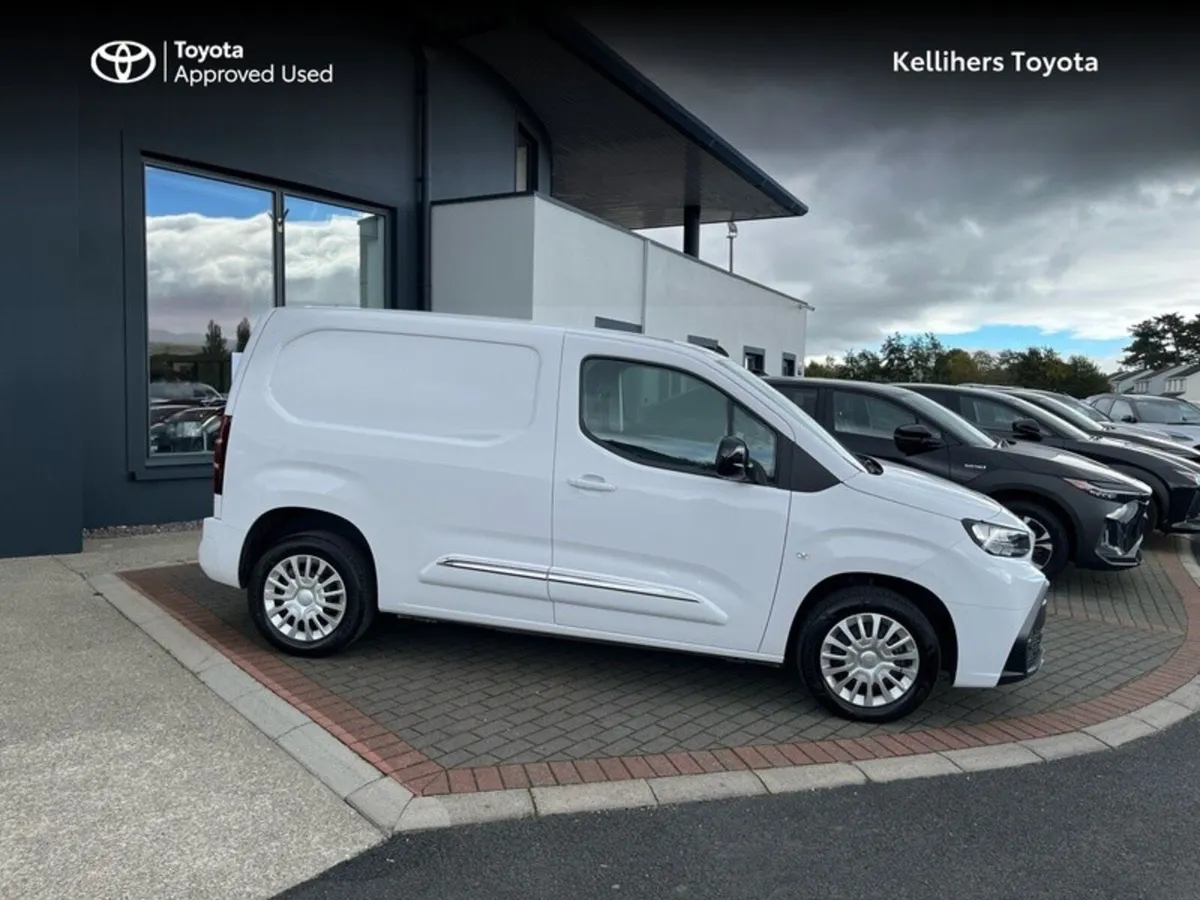 Toyota Proace City BUY & FLY SALE!!! - Image 3