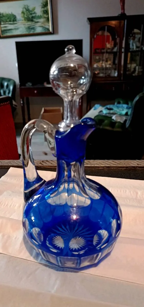 Blue hand cut crystal jug with stopper - Image 1