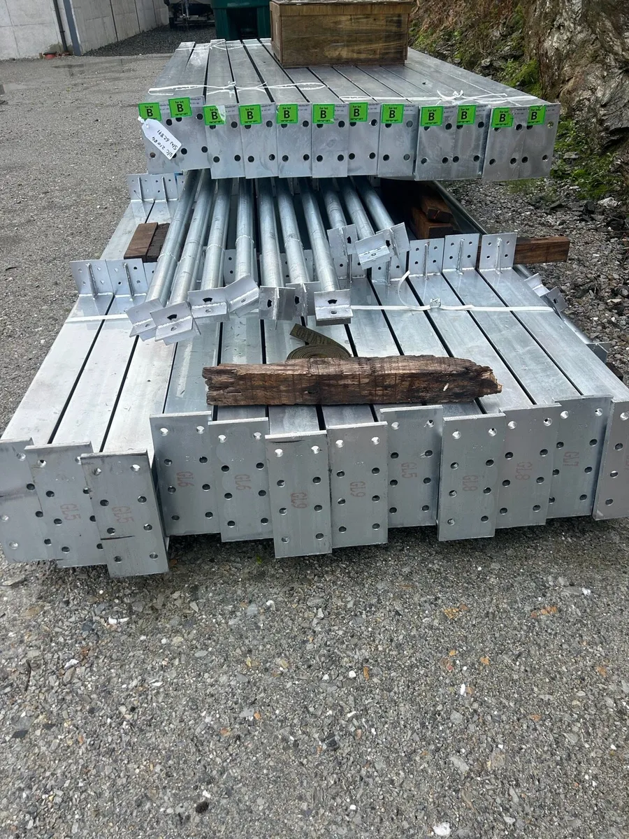 Galvanised Steel Shed - Image 3
