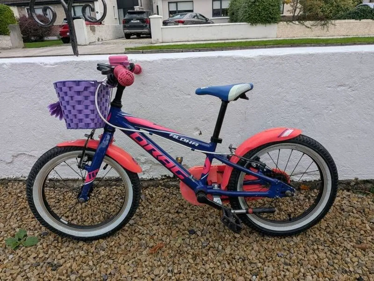 Drag Alpha 16 inch Kids Bike with Stabilisers, Stand & Bell - Image 1