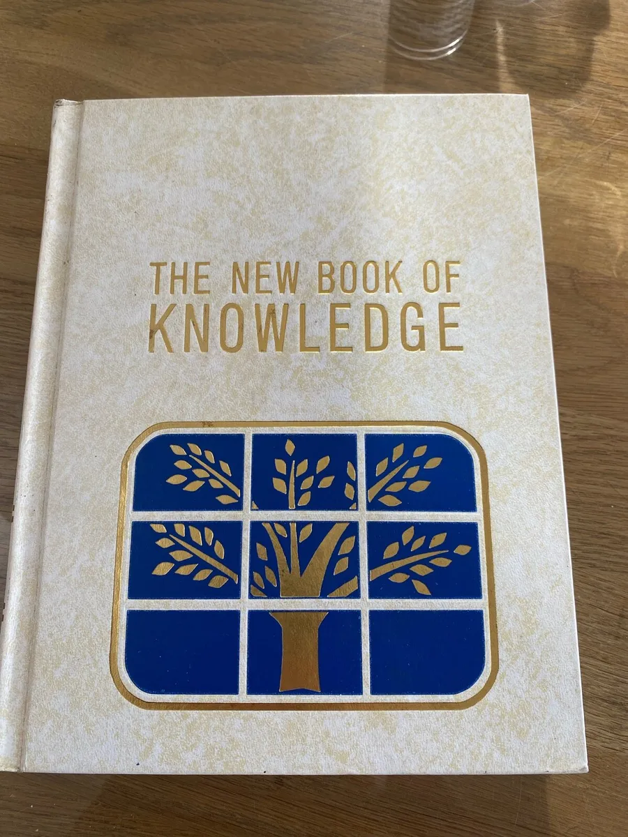 Set of 20 books the new book of knowledge - Image 1