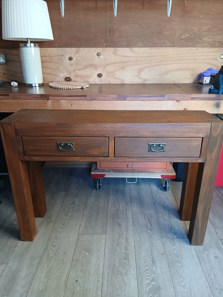 Hall table