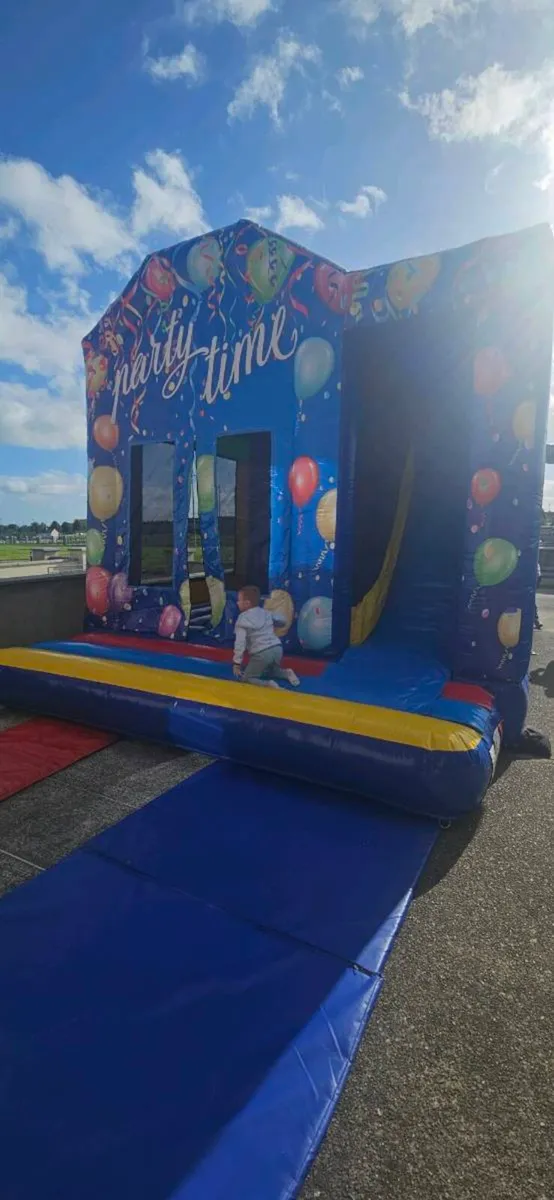 Bouncing castles for salr - Image 1