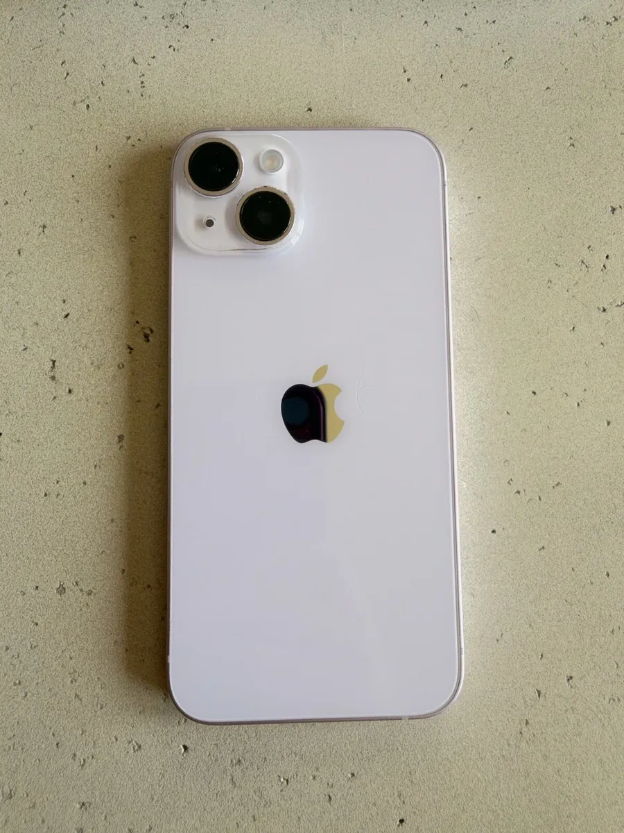 iPhone 14 - Image 1