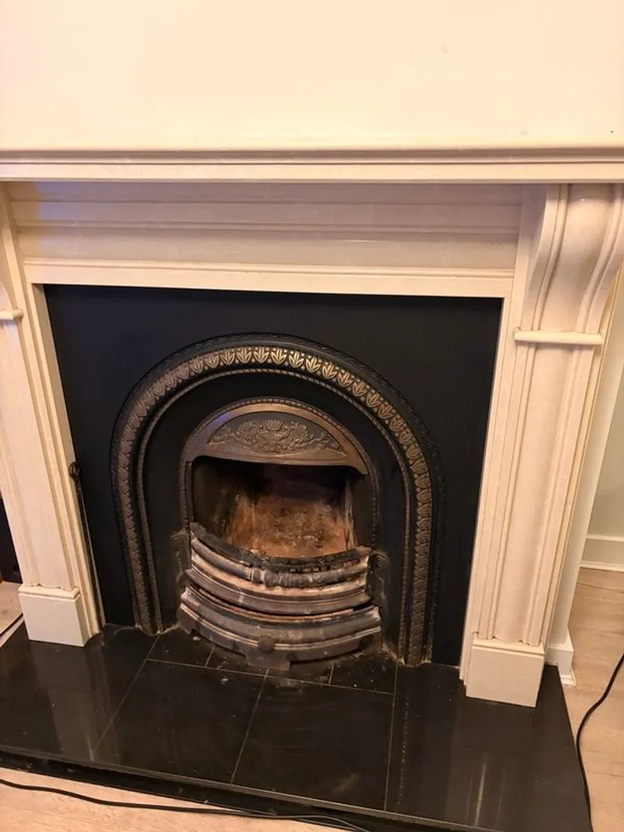 Fireplace stone with cast iron insert - Image 1