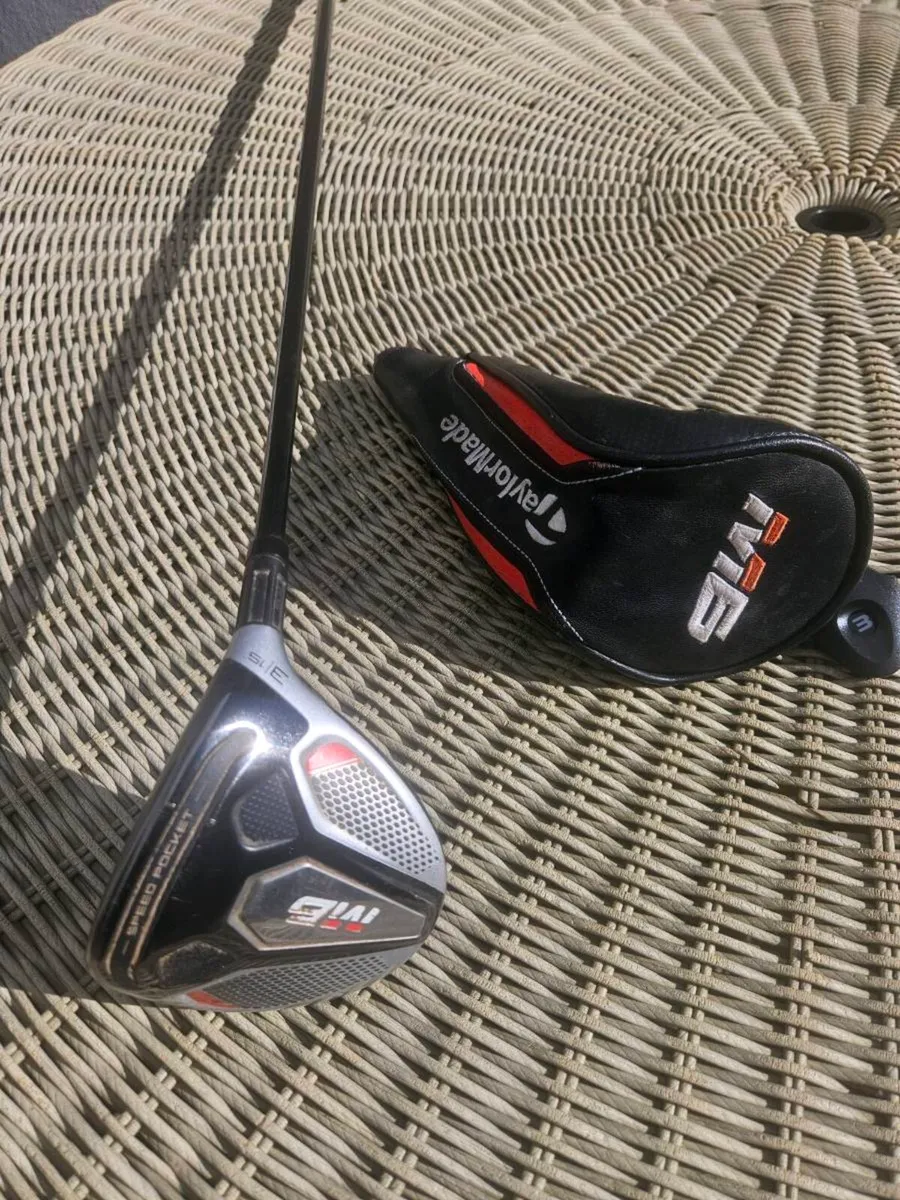 Golf club - Image 1
