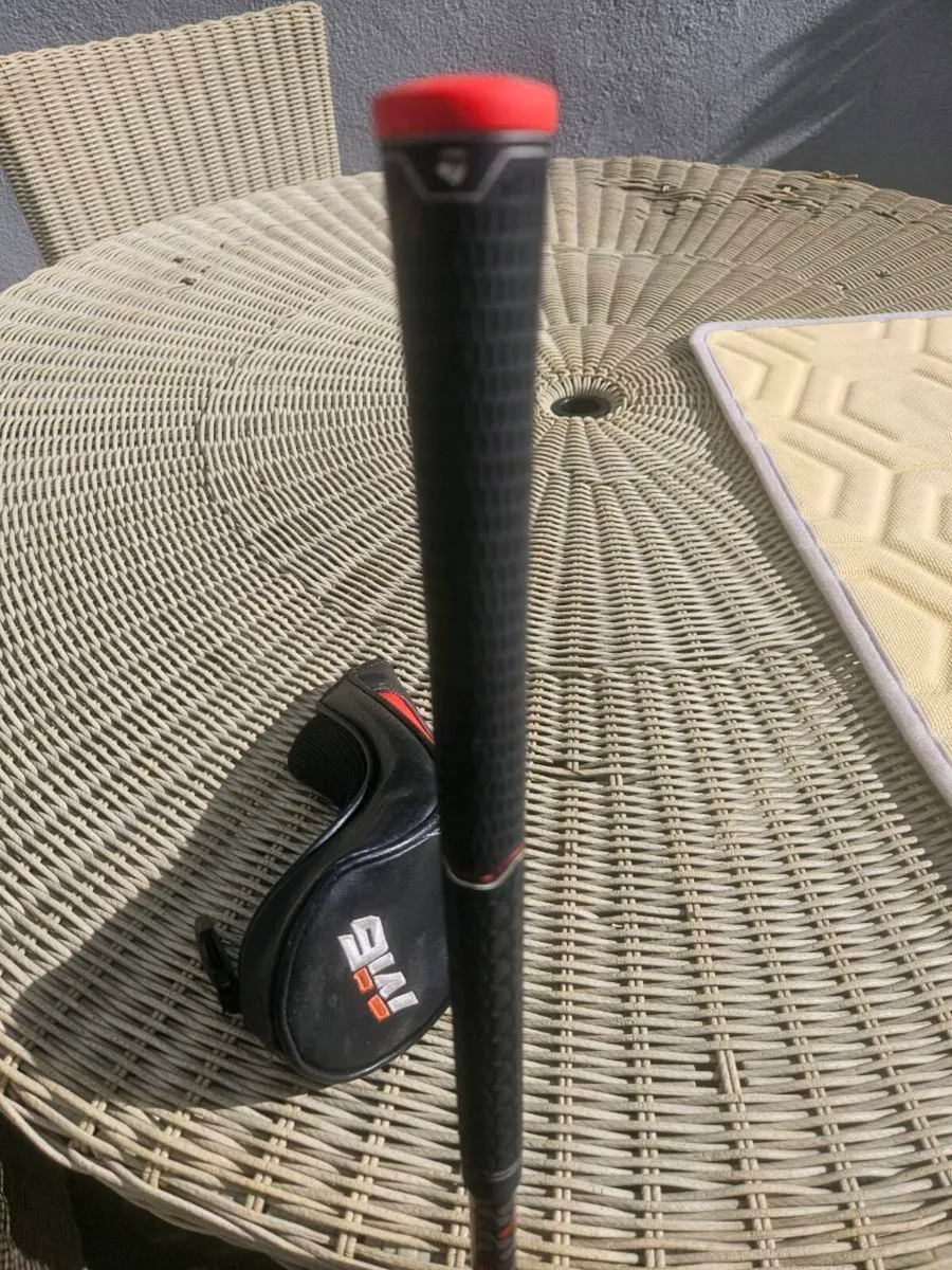 Golf club - Image 2