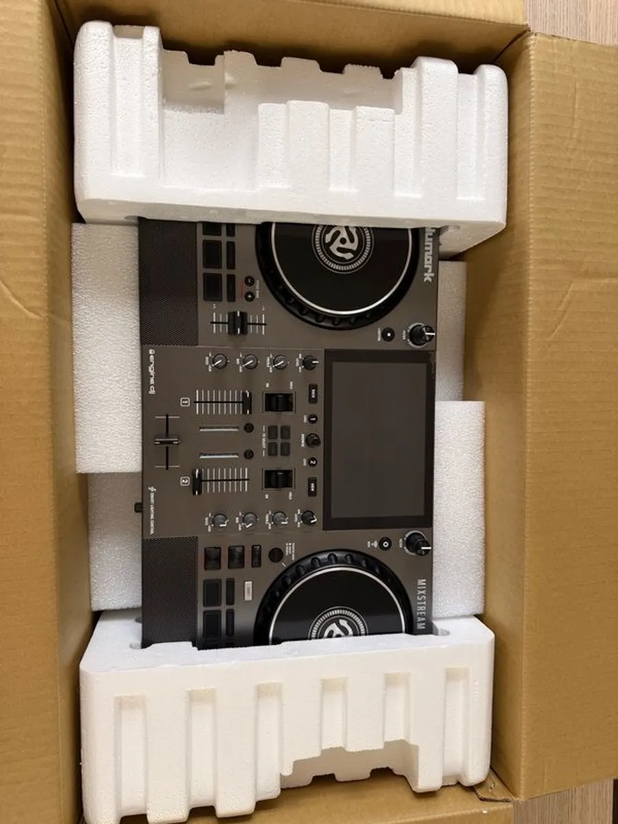 Numark Mixstream Pro Go Standalone DJ Controller  Like New / Boxed - Image 2