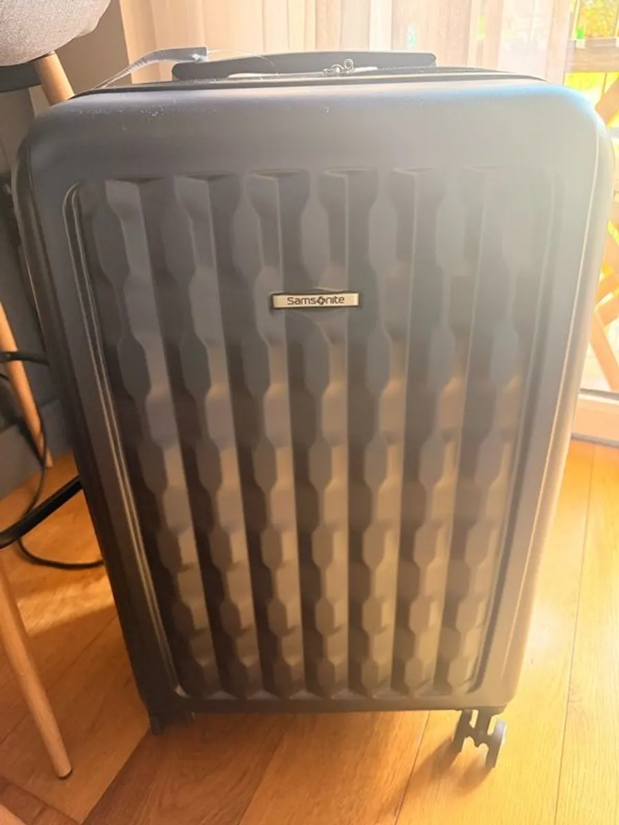 Samsonite suitcase Brand New - Image 1