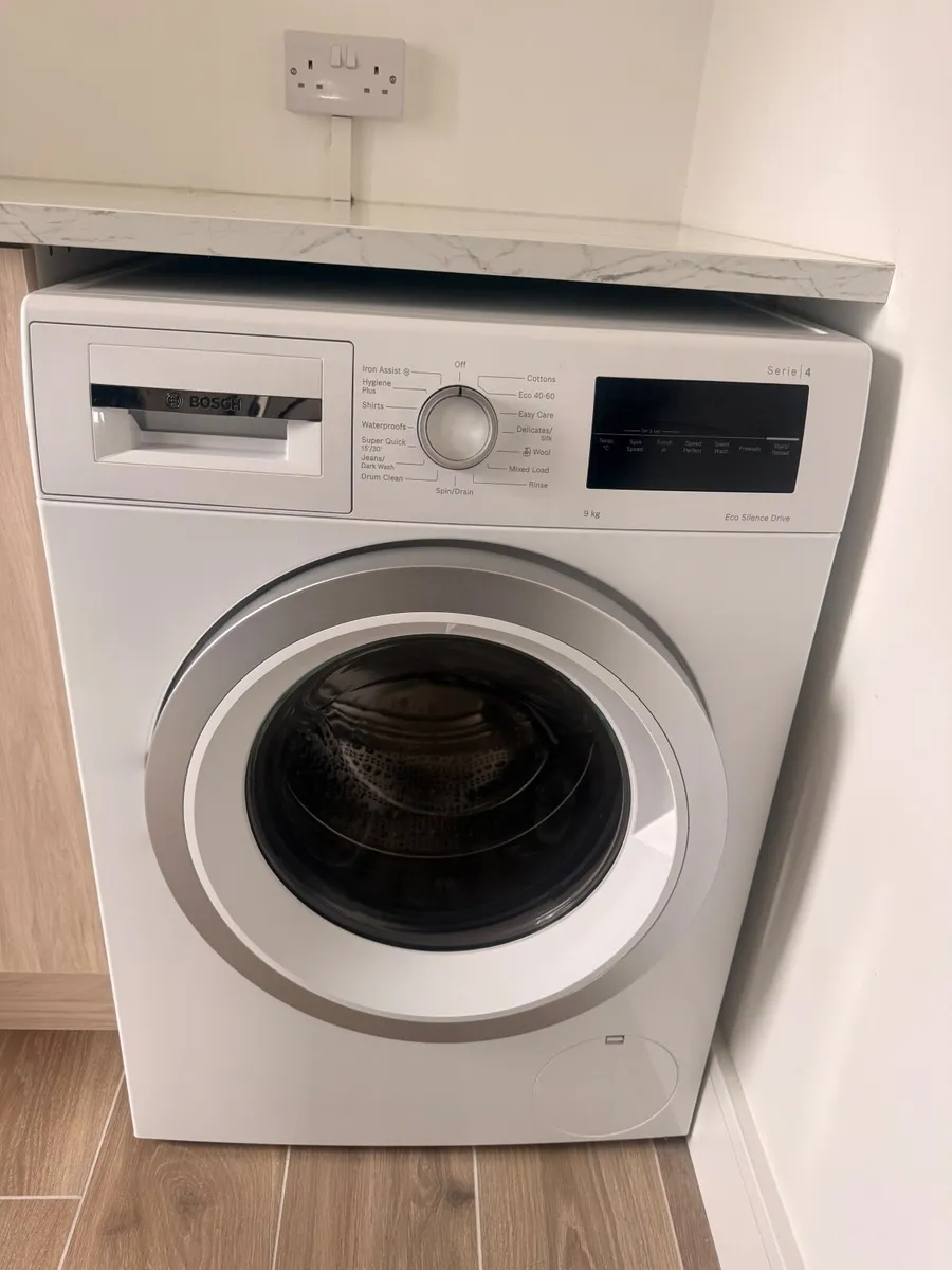 Bosch serie 4 washing machine 9kg - Image 3
