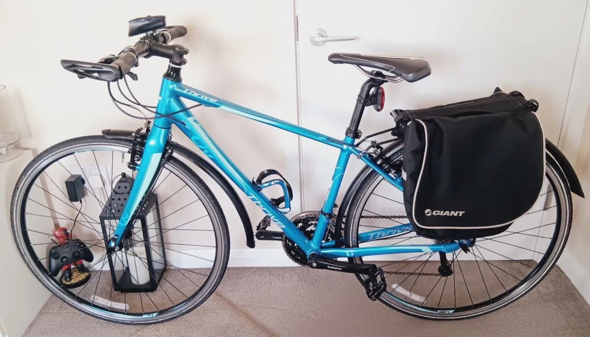 ladies giant liv fitness bike like new - Image 1