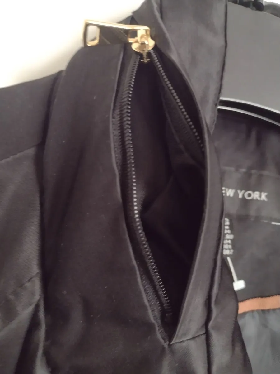 Ladies black knee length jacket - Image 4