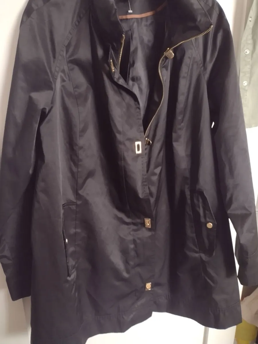 Ladies black knee length jacket - Image 3