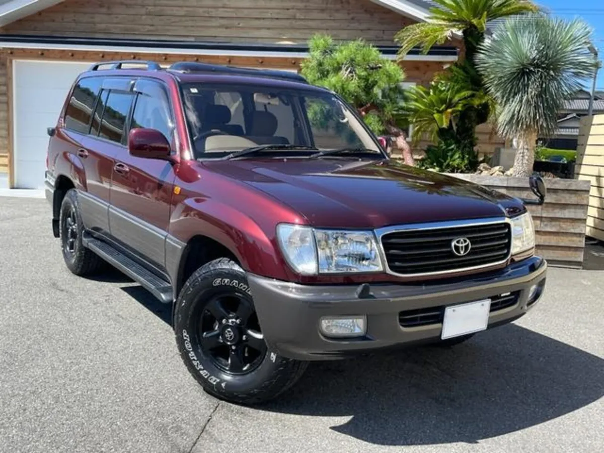 TOYOTA LAND CRUISER 100 VX LIMITED 4.7 V8 Petrol - Image 2