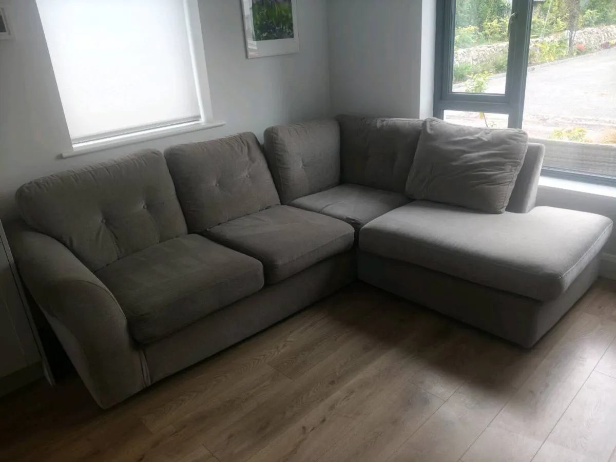 L shaped couch - Image 3