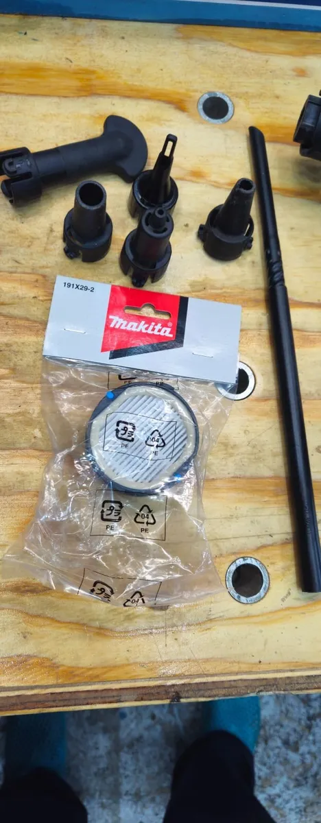 Makita 18V dust blower - Image 4