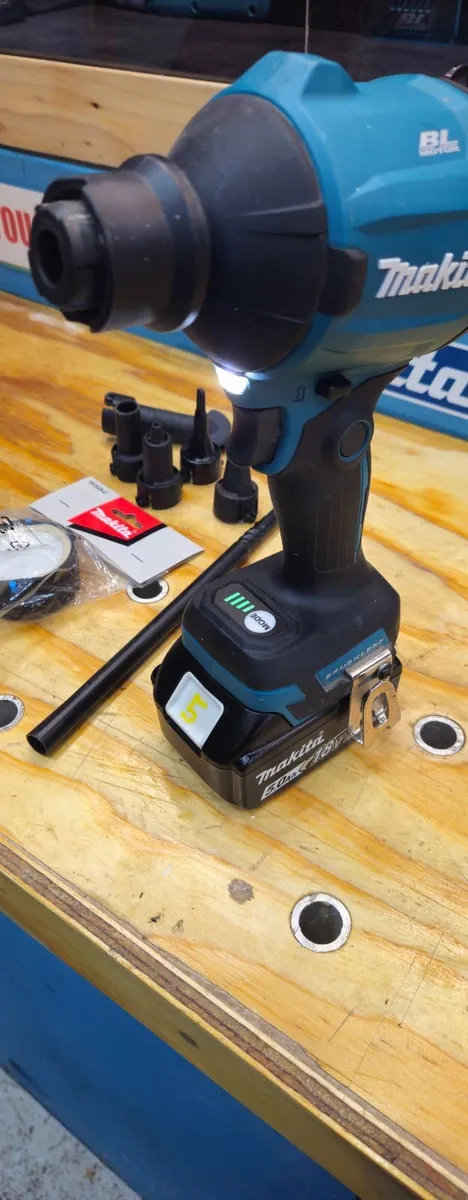 Makita 18V dust blower - Image 3