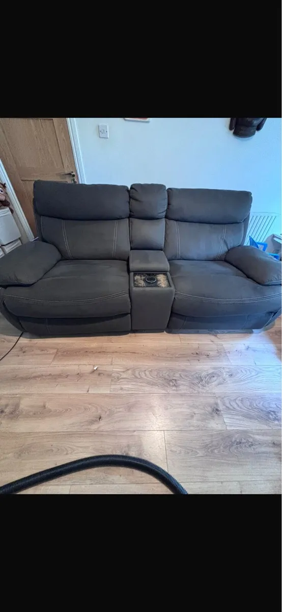 Electric recliner - Image 2