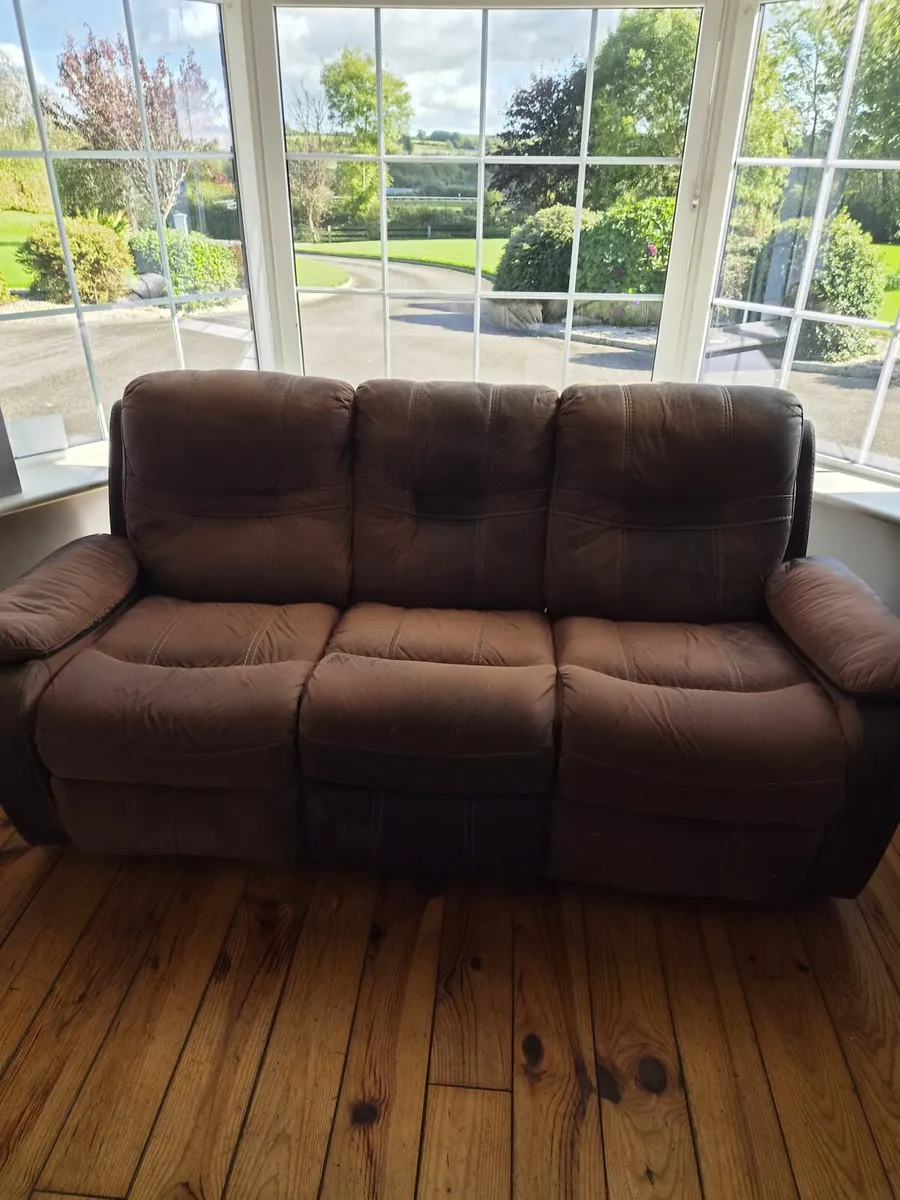 3 piece suite - Image 1