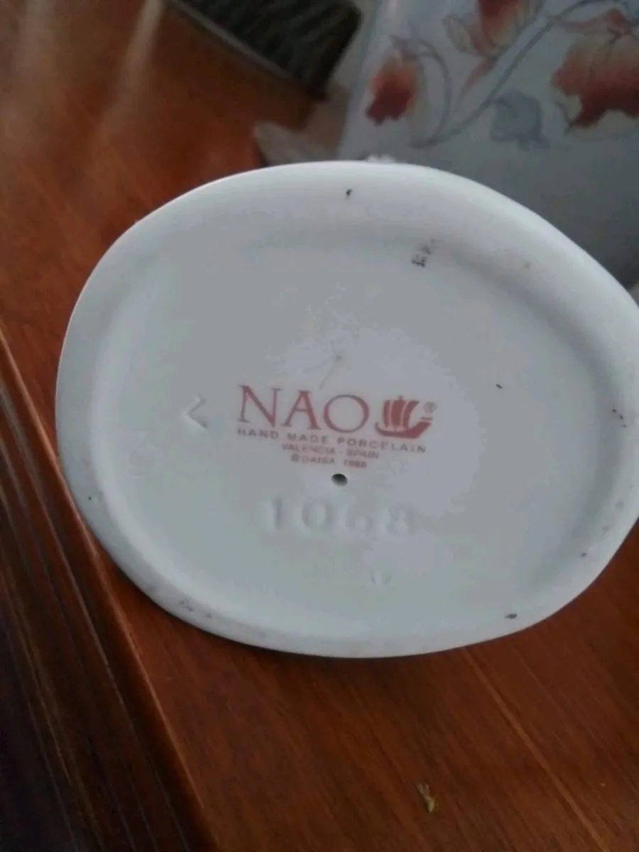 nao figurines - Image 1