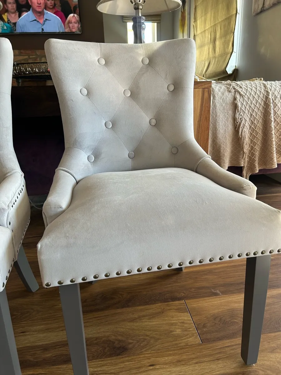 4 dining chairs - Image 2