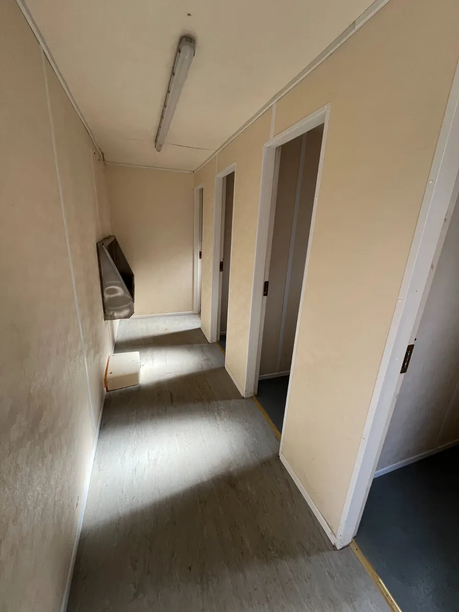 20ft x 10ft Toilet Block - PB5991 - Image 3