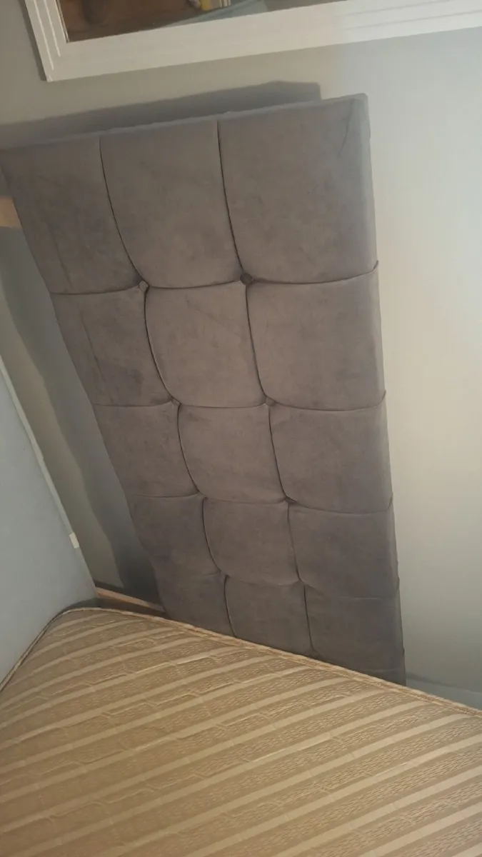Double bed - Image 1