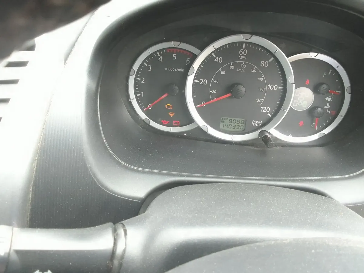 Mitsubishi L200 2012 - Image 4