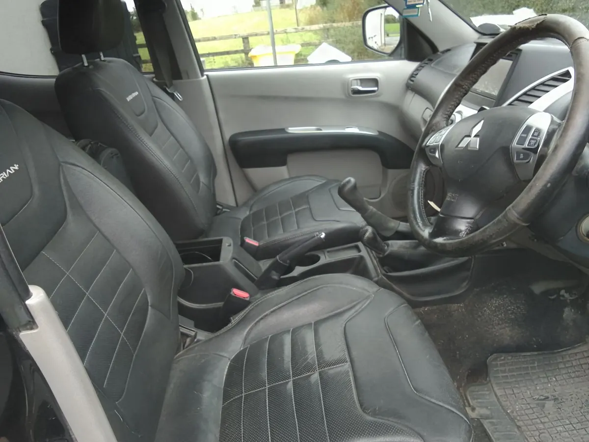Mitsubishi L200 2012 - Image 2