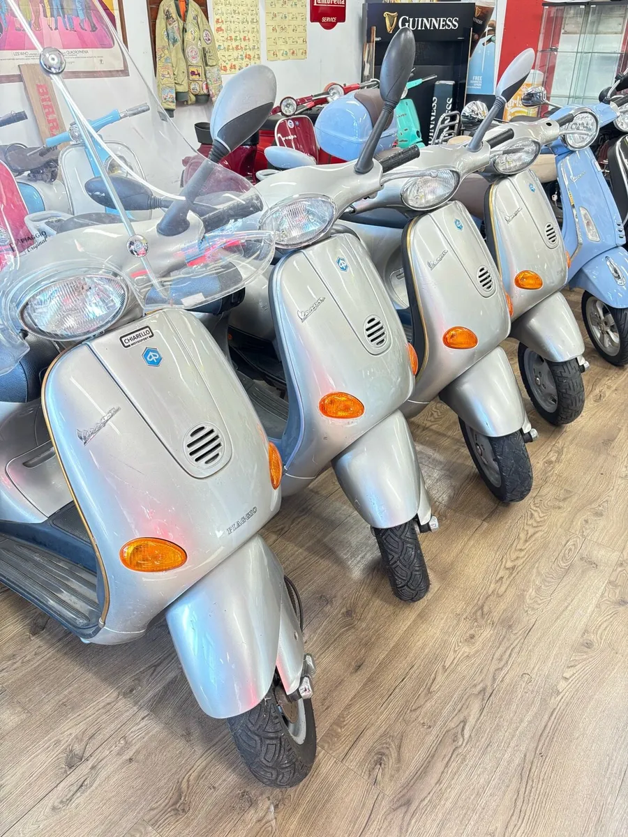 Vespa ET2 50cc 2 stroke models x 4 - Image 1