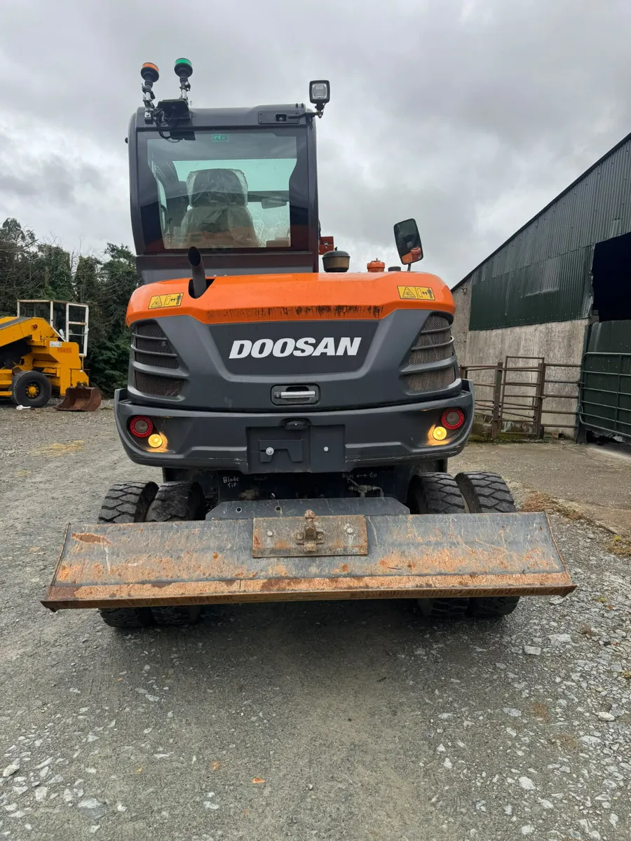 2023 Doosan DX 57 W - 7 - Image 4