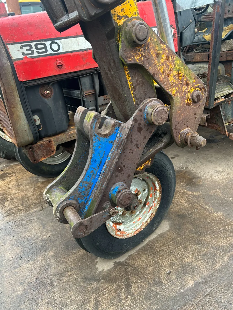Hill ((45mm)) Semi Quick Hitch For 3CX - Image 2