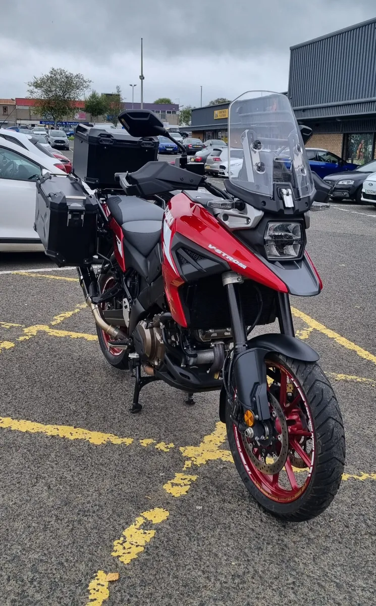 Suzuki DL1050R V-Strom - Image 1